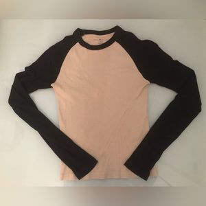 Brandy Melville long sleeve Bella Top